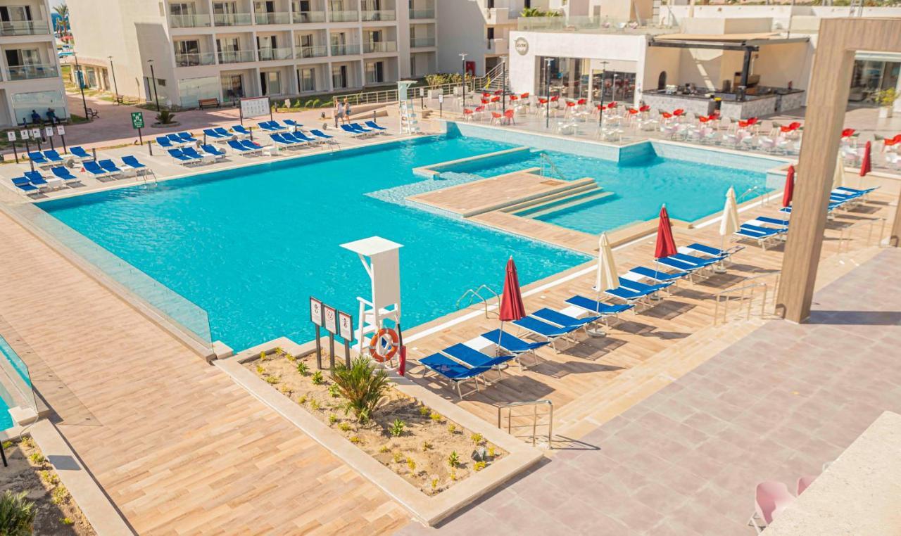 Amarina Abu Soma Resort & Aquapark Хургада Екстериор снимка