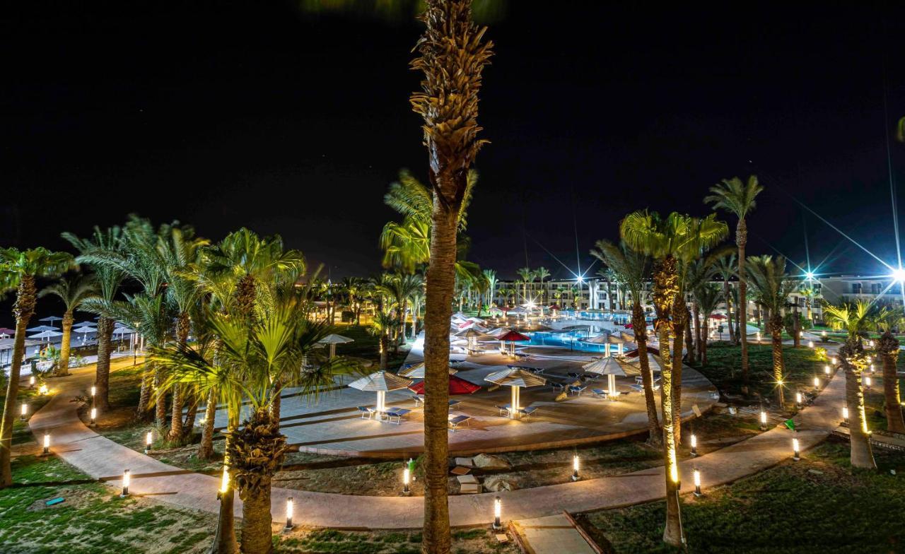 Amarina Abu Soma Resort & Aquapark Хургада Екстериор снимка