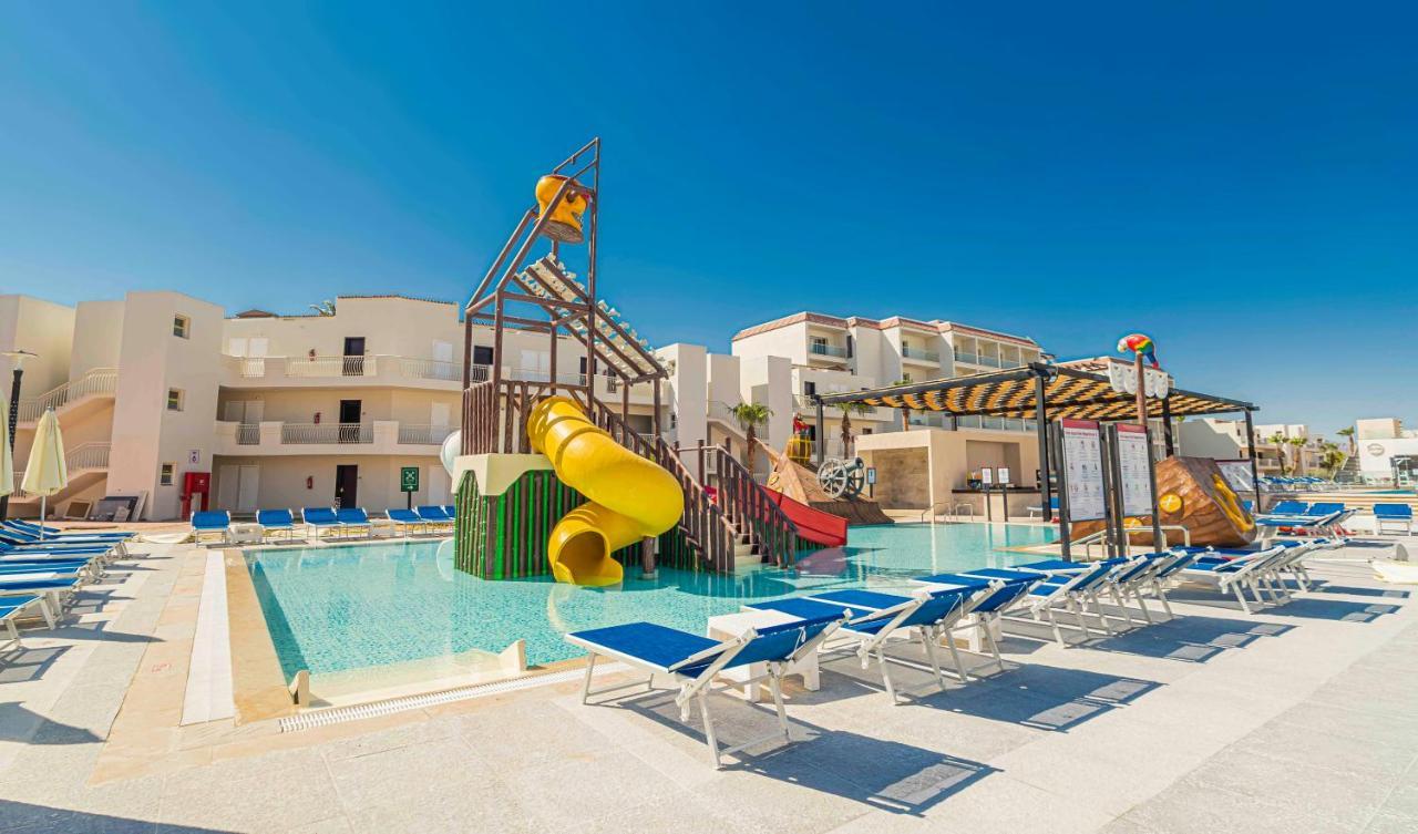 Amarina Abu Soma Resort & Aquapark Хургада Екстериор снимка