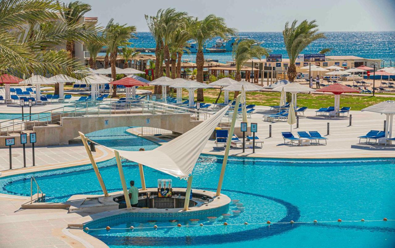 Amarina Abu Soma Resort & Aquapark Хургада Екстериор снимка