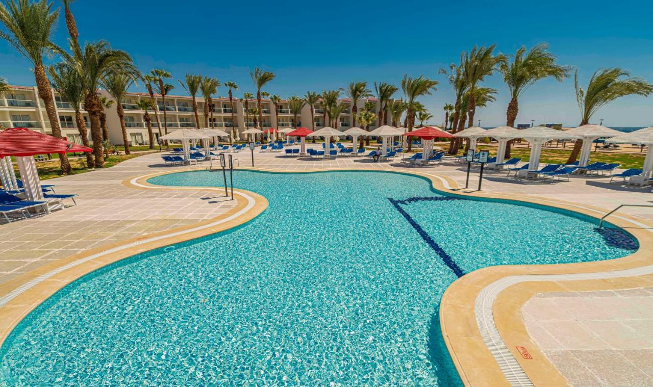 Amarina Abu Soma Resort & Aquapark Хургада Екстериор снимка